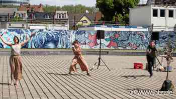 Warum Jenaer Theaterleute mit Apfelbäumchen durch die halbe Republik wandern - Ostthüringer Zeitung