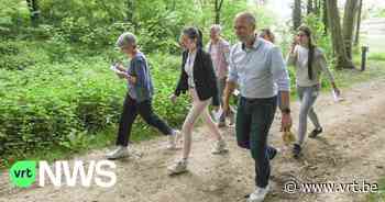 UZ Leuven opent loop- en wandelpaden voor personeel: "We willen mentaal welzijn verhogen" - VRT NWS