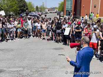 Interim OPS chief Bell says 'legitimate' police response was prompted by school calls over dress code protest