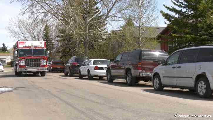 Man injured following kitchen fire in northeast Calgary