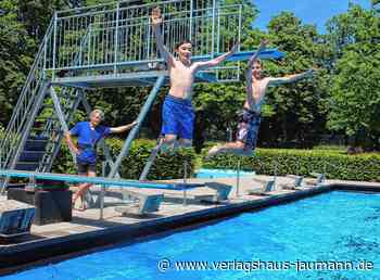 Steinen - Frischen Mutes in neue Bade-Saison - www.verlagshaus-jaumann.de