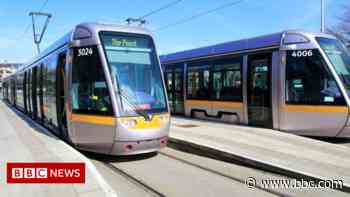 Republic of Ireland's public transport fares to be cut - BBC