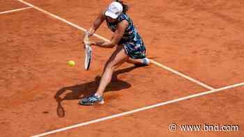 Swiatek defends Italian Open title with 28th straight win - Belleville News-Democrat