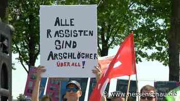 NPD-Parteitag unter Protest in Altenstadt - Video: | hessenschau.de | TV-Sendung - hessenschau.de
