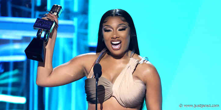 Megan Thee Stallion Wins Top Rap Female Artist at Billboard Music Awards 2022!