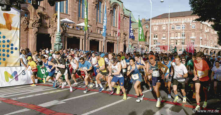 Mannheim:  Über 7000 kamen zum Dämmermarathon