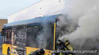 Modena, i bus Seta che vanno a fuoco: «Col caldo subito incendi, allarme estate» - La Gazzetta di Modena