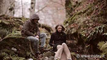 “Il Fronte Interno” racconta i conflitti umani in uno spazio fermo nel tempo - Today.it