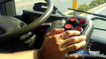 Malore a bordo dell'autobus fermo nel piazzale: morto l'autista di Pinerolo - TorinoToday