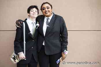 The Dauphin County Tech High School 2022 Prom part 2: See 32 more photos from Friday night - PennLive