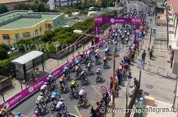 Il Giro d'Italia manda in visibilio Pozzuoli: in migliaia in strada – LE FOTO DEI NOSTRI LETTORI - Cronaca Flegrea