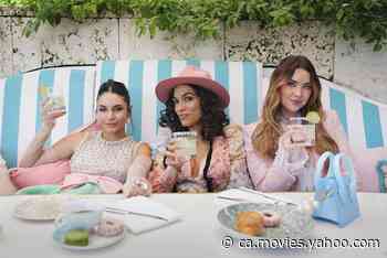 Vanessa Hudgens, Ashley Benson and Rosario Dawson open up about their friendship: 'They are my grounding team' - Yahoo Movies Canada