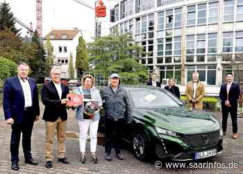 Kundin der Sparkasse Merzig-Wadern gewann Hauptpreis beim Gewinnsparen des Sparvereins - Saarinfos