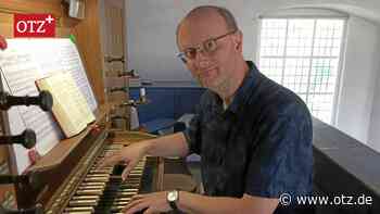 „Der Wald tanzt“: Jenaer Kirchenmusiker interpretiert Bach zeitgenössisch