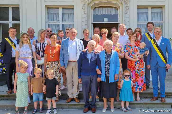 Julien en Maria vieren hun briljanten bruiloft