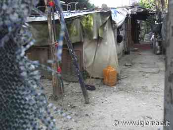 L'orrore sulla 14enne nel campo rom: in manette lo zio "orco"