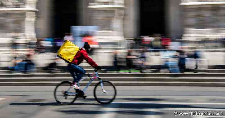 Inchiesta su sicurezza e salute dei rider, il gip di Milano archivia: “Glovo, Ubereats, Deliveroo e JustEat si sono messe in regola”