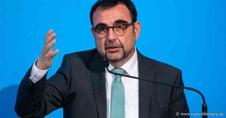 Holetschek kündigt neue Corona-Infokampagne im Herbst an