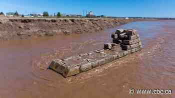 A changing Petitcodiac River reveals a piece of Moncton history - CBC.ca