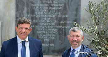 Coppia gay uccisa a Giarre, svelata lapide alla memoria di Giorgio e Toni - La Sicilia