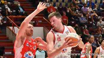 Serie A2 playoff, che orgoglio Pistoia: vince a Cento, la serie va a gara-5 - LA NAZIONE
