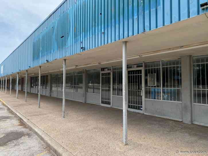 Neighbors demand more retail at Windsor Park development project