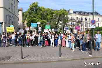 Saint-Germain-en-Laye : profs et parents vent debout contre le projet de rénovation du lycée Jeanne d’Albret - actu.fr