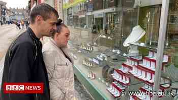 'We use pawnbrokers to be able to pay for food'