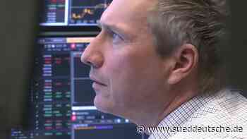 Börse: DAX rutscht ins Minus - Wirtschaft - Süddeutsche Zeitung - SZ.de