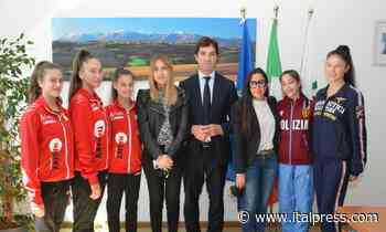 Acquaroli e Latini incontrano le farfalle della ritmica di Fabriano Agenzia di stampa Italpress - Italpress