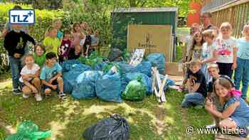Kinder sorgen für saubere Spielplätze in Gotha-West - Thüringische Landeszeitung