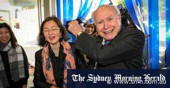 Nervous Liberals call on John Howard, veteran of ticklish times