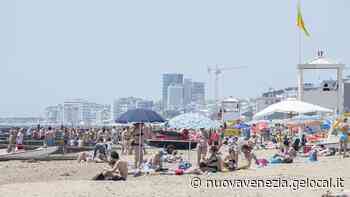 Turista in vacanza a Jesolo muore davanti alla moglie mentre sta andando in spiaggia - La Nuova Venezia