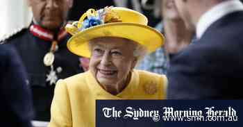 Queen Elizabeth makes surprise appearance at opening of London Tube line