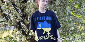 Pussy-Riot-Aktivistin trägt russische Fußfessel und setzt damit ein Zeichen