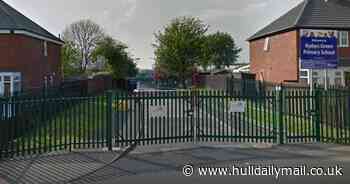 Parents 'outraged' as school serves pork sausages to Muslim pupils - Hull Live