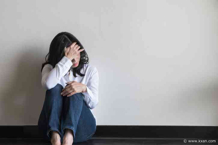 Why a Harvard-trained psychologist says parents need to talk to their kids about their mental health