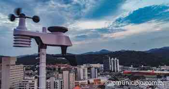 Vento: topo de edifício de Brusque registra rajada de 113 km/h nesta segunda-feira - O Município