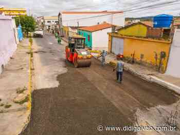 Operação tapa-buraco em asfalto é iniciada pela Prefeitura de Araripina - Blog do Didi Galvão