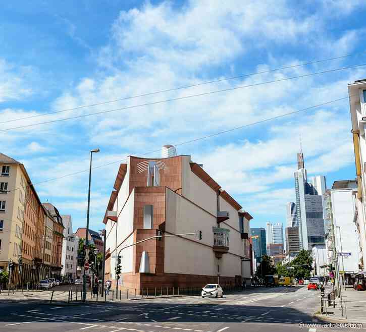 Frankfurt Museum of Modern Art Employees Allege Toxic Workplace Environment in Letter