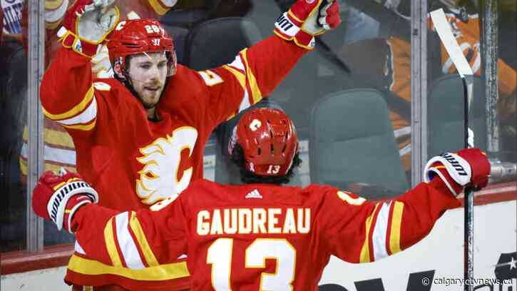 Calgary Flames forward Elias Lindholm named finalist for Selke Trophy