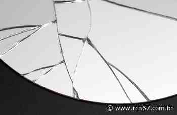 Espelho quebrado, bater na madeira, passar debaixo da escada e outras superstições da sexta-feira 13 - RCN 67