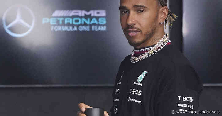 Formula 1, ancora polemiche su gioielli e intimo ignifugo. Fia contro Hamilton: “E’ come un ambasciatore. Deve essere modello”