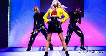 IN BEELD. De liefde tussen Brussel en Angèle is duidelijk wederzijds: zo palmde de zangeres Vorst Nationaal in - Het Laatste Nieuws