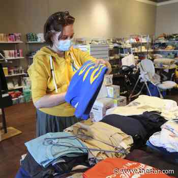Etobicoke storefront offers basics to Ukrainians | The Star - Toronto Star