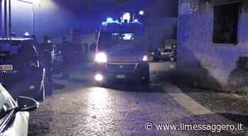 Rieti, incidente tra auto e moto e la vettura finisce contro una pianta: morto un uomo - ilmessaggero.it