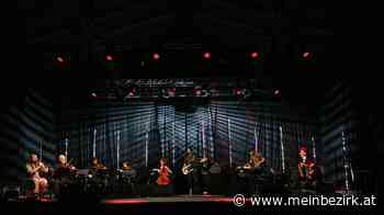 „Alpen und Glühen“ zum TschirgArt Finale: Volles Haus für neues Projekt von Gansch & Pixner - meinbezirk.at
