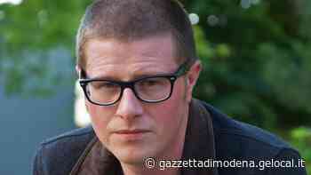 Giovani poeti, Giorgio Casali da Fiorano: “Domestiche abitudini” d'amore e di preghiera nella sobrietà dei versi - La Gazzetta di Modena