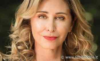 La scrittrice Marina di Guardo a Luino per presentare il suo nuovo “Dress code rosso sangue” - Luino Notizie