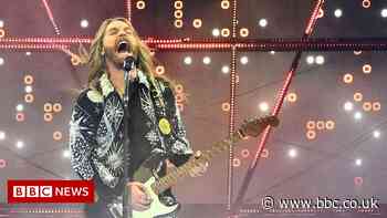Sam Ryder: Fans toast UK Eurovision singer in his hometown of Maldon